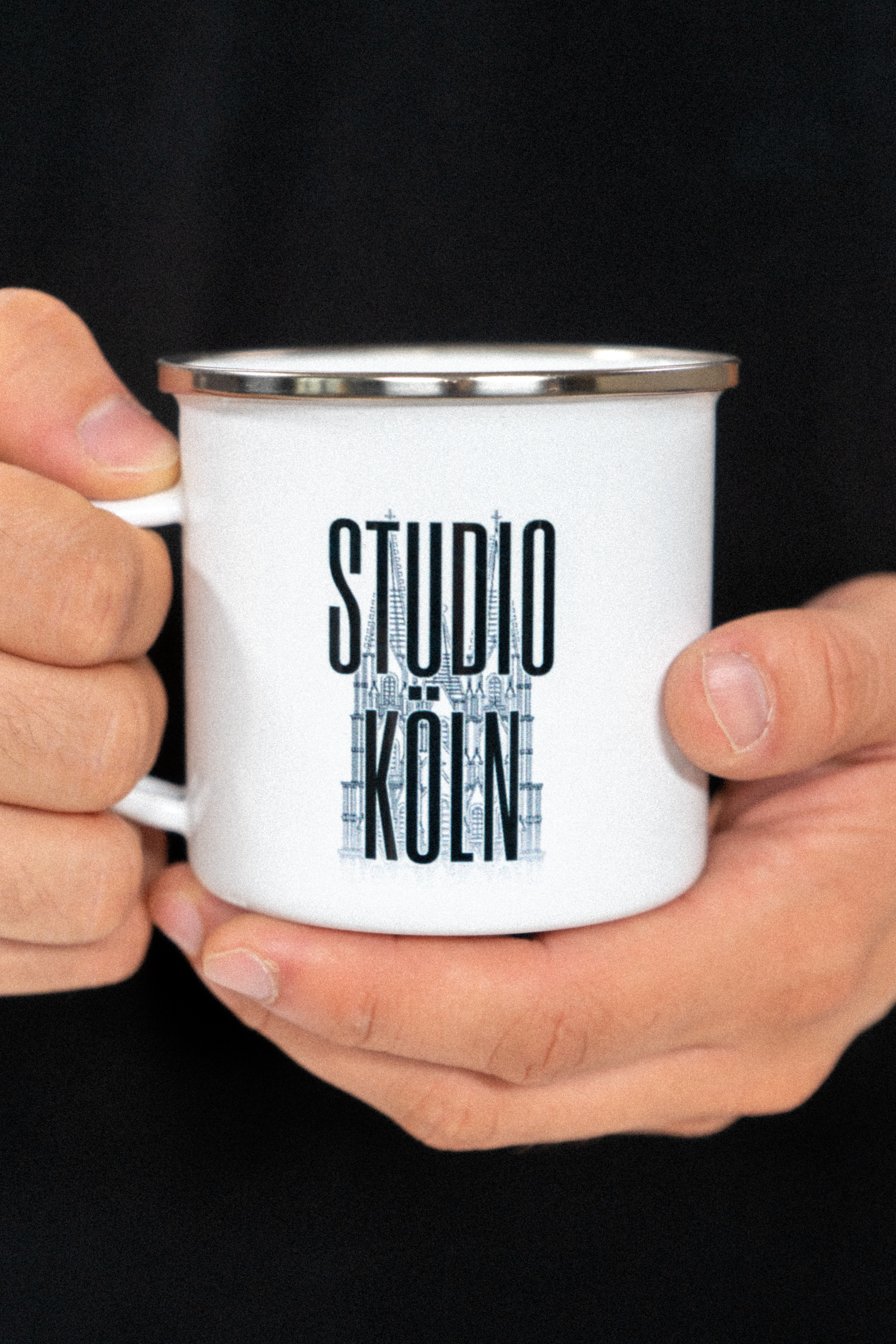 Studio Köln - Emaille Tasse (Silber)