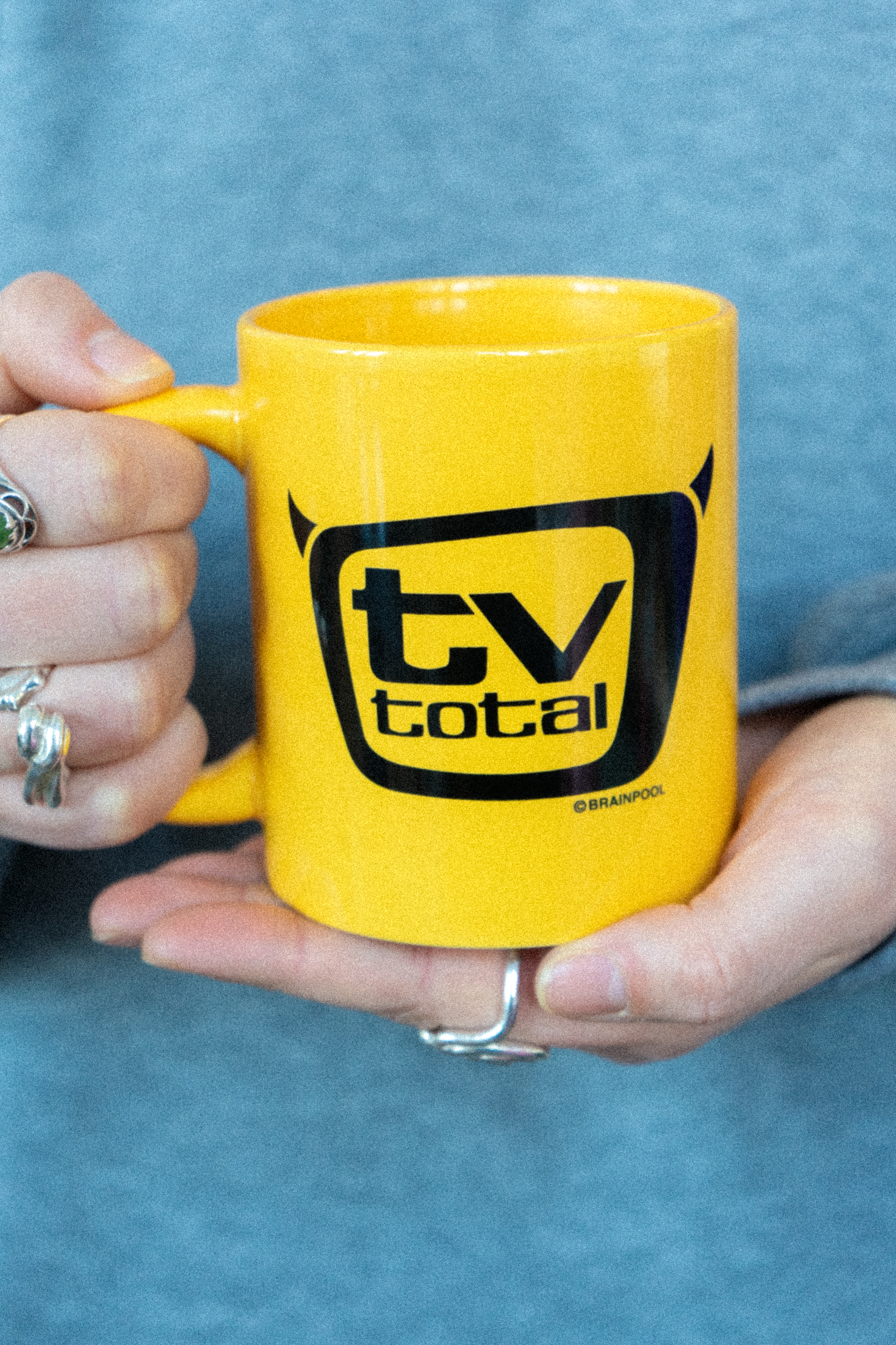 TV TOTAL LIMITED - TASSE (GELB)